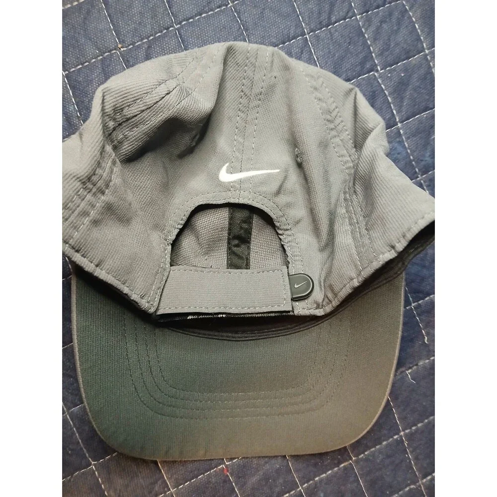 Nike golf hat